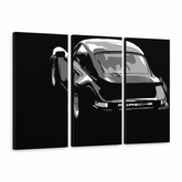 Ručno oslikana POP Art slika PORSCHE 911, 3 dijela, por4 – 3D vizualizacija ručno oslikanog platna na bijeloj pozadini. Dominantne boje: crna, bijela, siva.