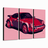 Ručno oslikana POP Art slika PORSCHE 911 od 3 dijela por3 – 3D vizualizacija ručno oslikanog platna na bijeloj pozadini. Dominantne boje: crvena, ružičasta, crna.