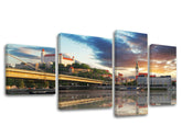 Slika na platnu s motivom panoramski pogled na grad i rijeku – 3D prikaz platna s vidljivim drvenim okvirom, Papilora.