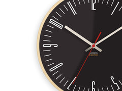 Moderni zidni sat PIANO crni