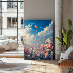 Slikanje leptira na rascvjetanoj livadi - šarena elegancija