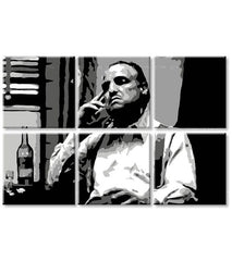Slika na platnu s motivom muškarac s cigarom crno-bijelo obješena u modernom stilskom interijeru iznad drvene konzole s vazom i svijećom, Papilora.