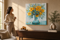 Oslikana slika za zid Cvijeće u vazi — žuti buket 70×70 cm – ručno oslikana slika u elegantnom interijeru (Golden hour luxe) | wall mockup | premium platno | Papilora.sk