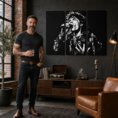 Ručno oslikana POP Art slika Mick Jagger 3 komada mick – slika u modernom muškom interijeru, lifestyle vizualizacija. Dominantne boje: crna, bijela, siva.