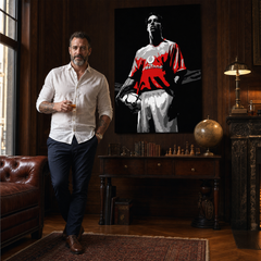 Ručno oslikana POP Art slika Ruud van Nistelrooy 1 komad rvn – slika u modernom muškom interijeru, lifestyle vizualizacija. Dominantne boje: crna, crvena, bijela, siva.