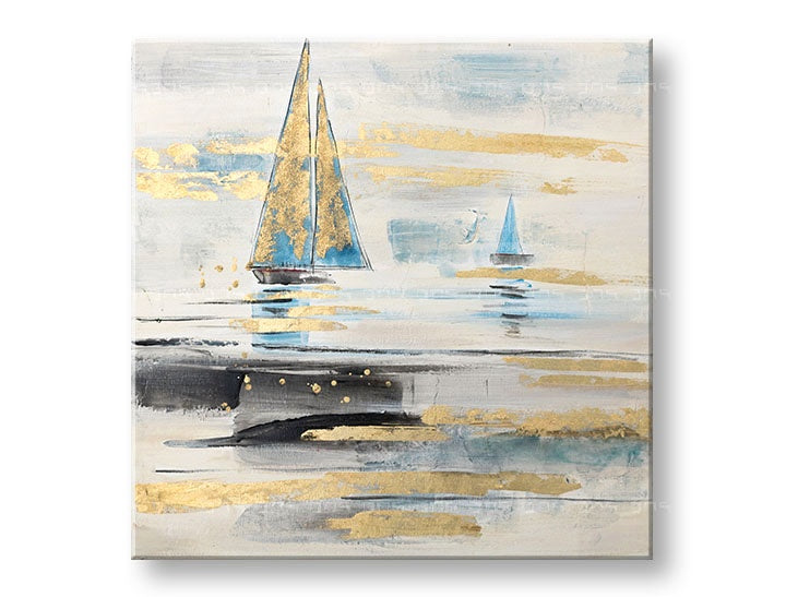 Papilora ručno oslikana slika Brodovi 80x80 cm, prikazana u 3D perspektivi na platnu. Živopisni detalji brodova u bijeloj, plavoj, zlatnoj i crnoj boji stvaraju dojmljiv vizualni efekt.