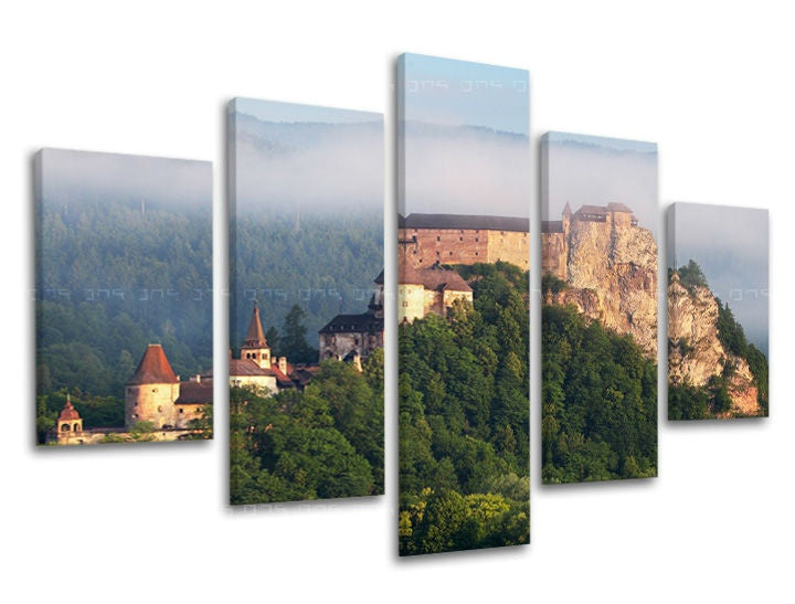 Slika na platnu s motivom dvorac na stijeni u magli – 3D prikaz platna s vidljivim drvenim okvirom, Papilora.