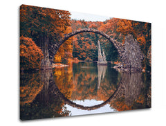 Slika na platnu s motivom kameni most i jesenje drveće – 3D prikaz platna s vidljivim drvenim okvirom, Papilora.