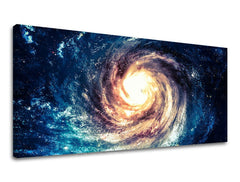 Slika na platnu s motivom spiralna galaksija u svemiru – 3D prikaz platna s vidljivim drvenim okvirom, Papilora.